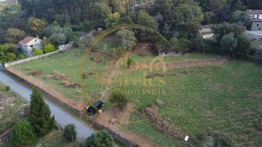 Terreno para Venda em Ribeira do Neiva Foto 2
