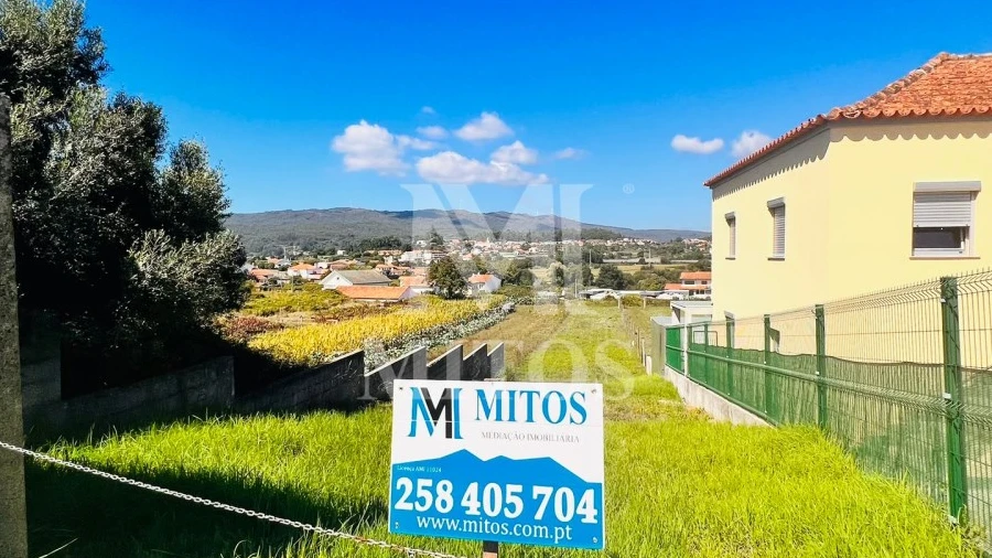 Terreno para Venda em Santa Marta de Portuzelo