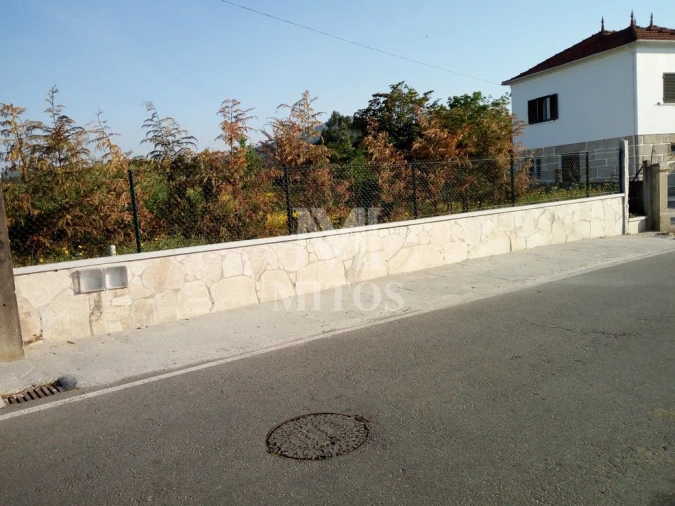 Terreno para Venda em Campos e Vila Meã Foto 2