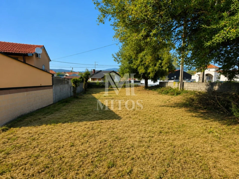 Terreno para Venda em Barroselas e Carvoeiro Foto 3