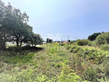 Terreno para Venda em Carreço