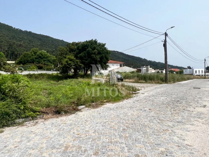 Terreno para Venda em Carreço Foto 4