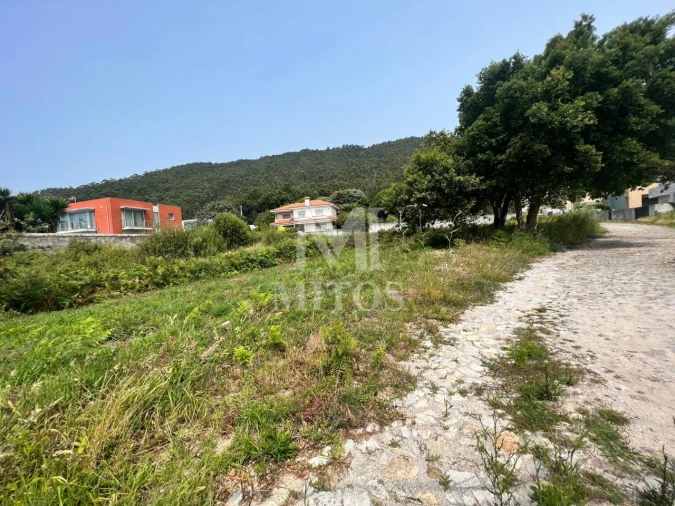 Terreno para Venda em Carreço Foto 5