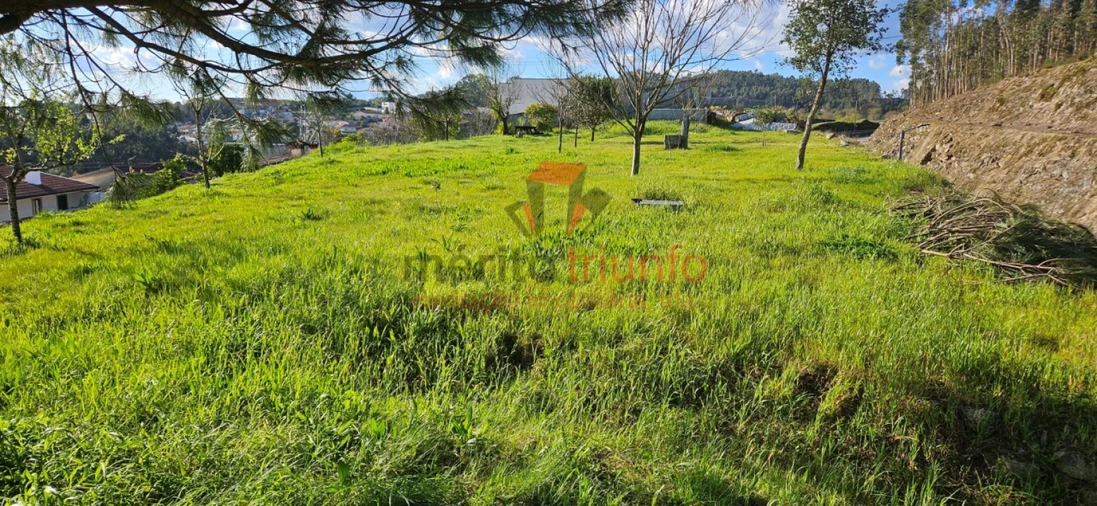 Terreno para Venda em Lordelo Foto 8