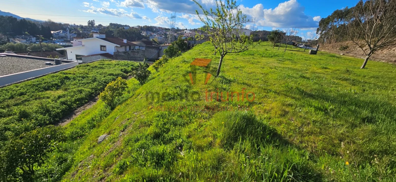 Terreno para Venda em Lordelo Foto 10