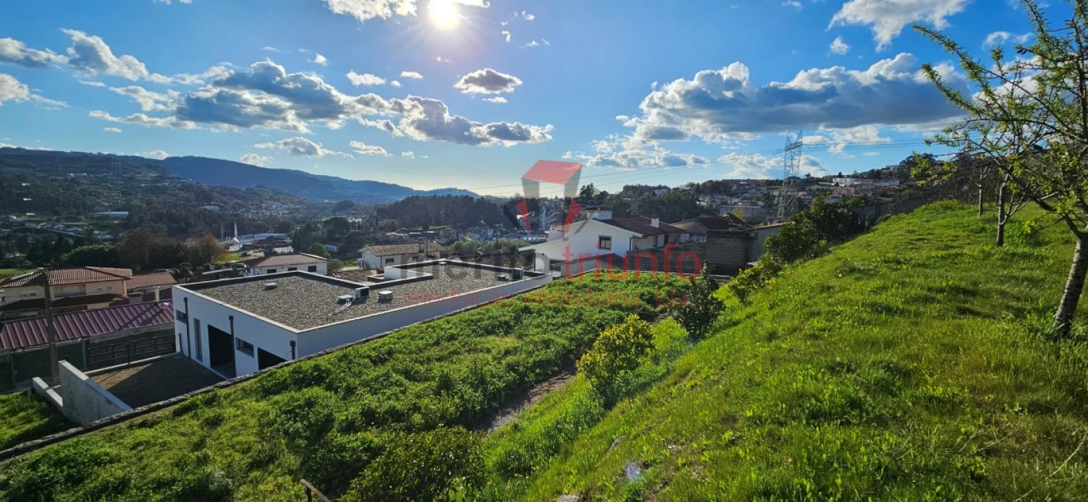 Terreno para Venda em Lordelo Foto 12