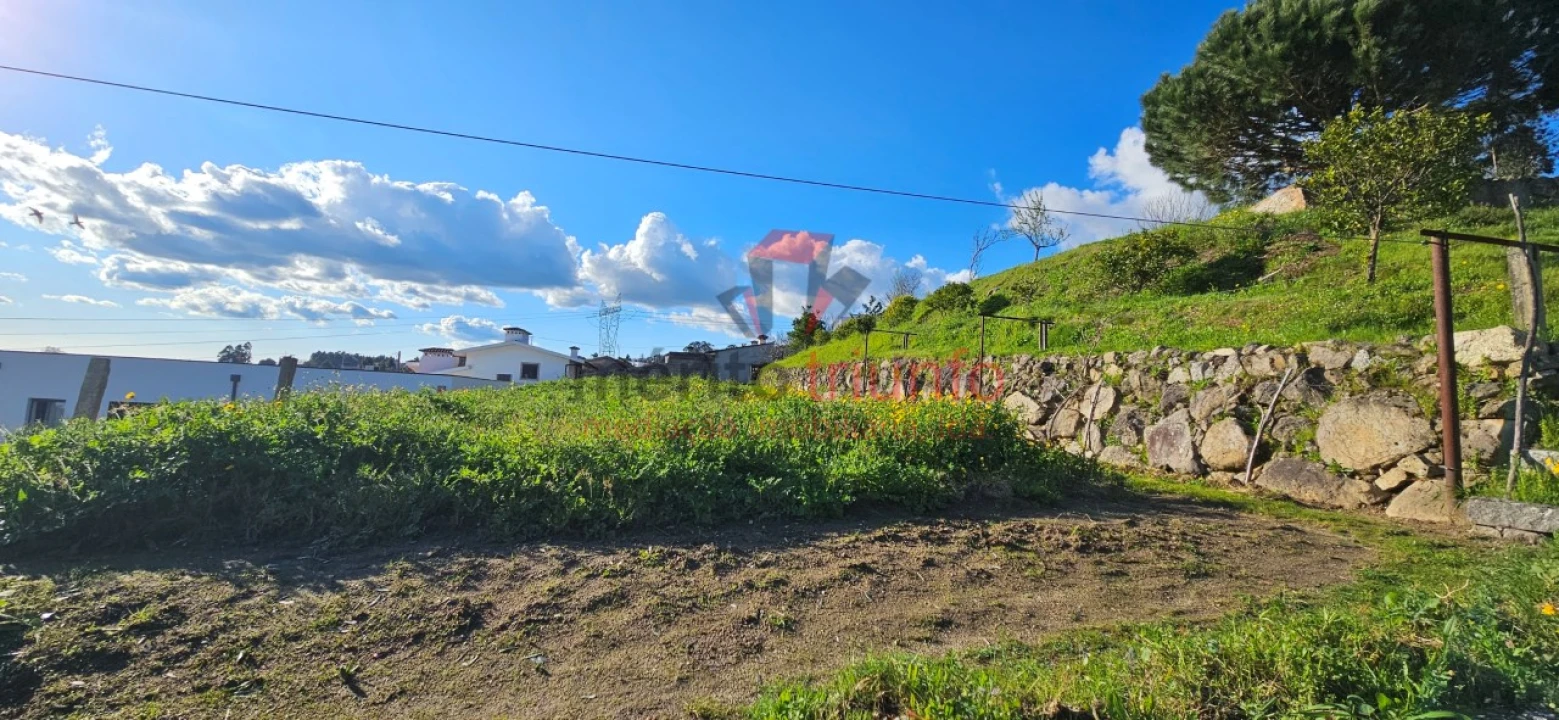 Terreno para Venda em Lordelo Foto 15