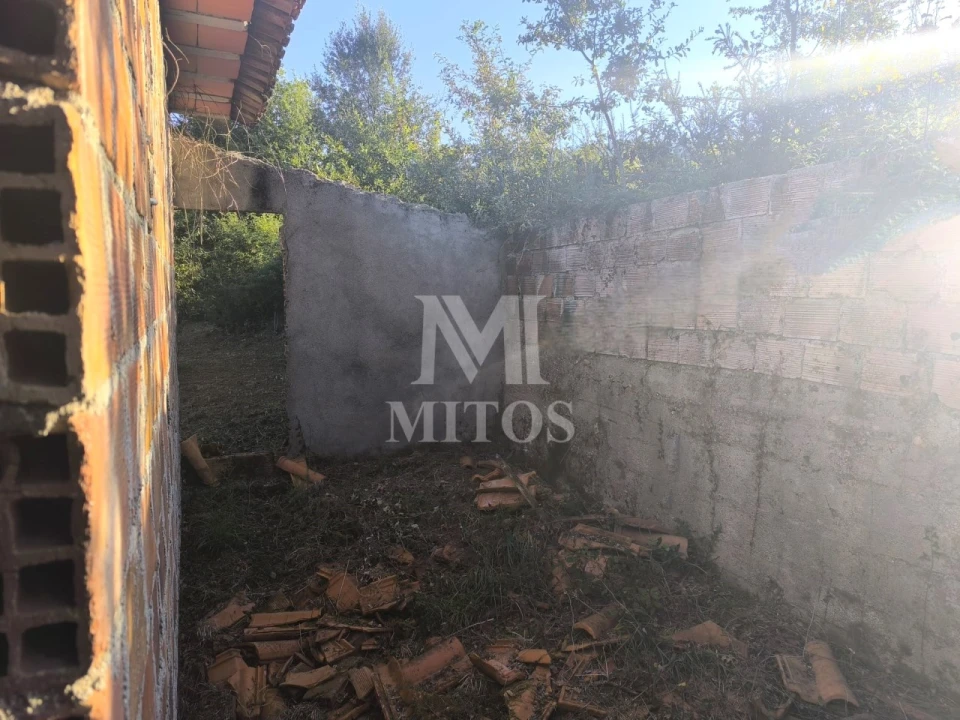 Terreno para Venda em Mujães Foto 7