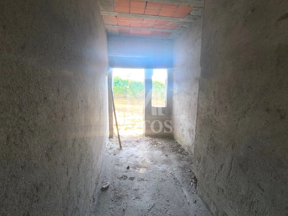 Terreno para Venda em Mujães Foto 14