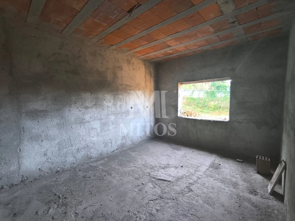 Terreno para Venda em Mujães Foto 17