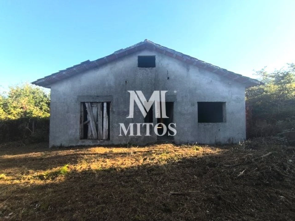 Terreno para Venda em Mujães Foto 3