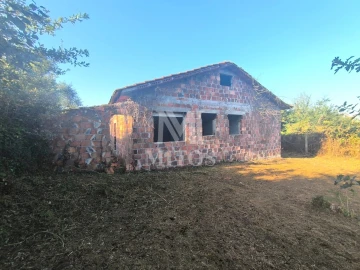 Terreno para Venda em Mujães