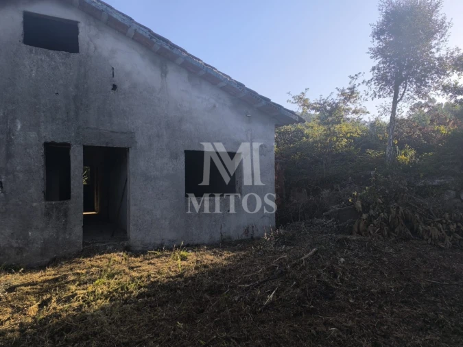 Terreno para Venda em Mujães Foto 11