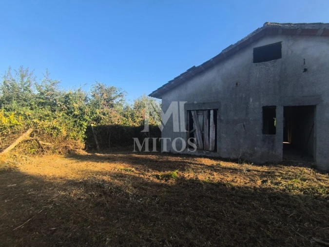 Terreno para Venda em Mujães Foto 12