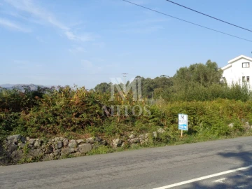 Terreno para Venda em Mazarefes e Vila Fria