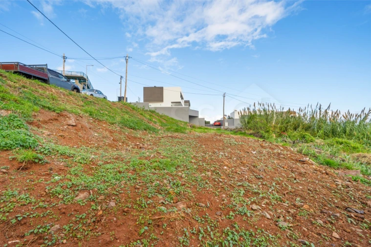 Terreno para Venda em Caniço Foto 14
