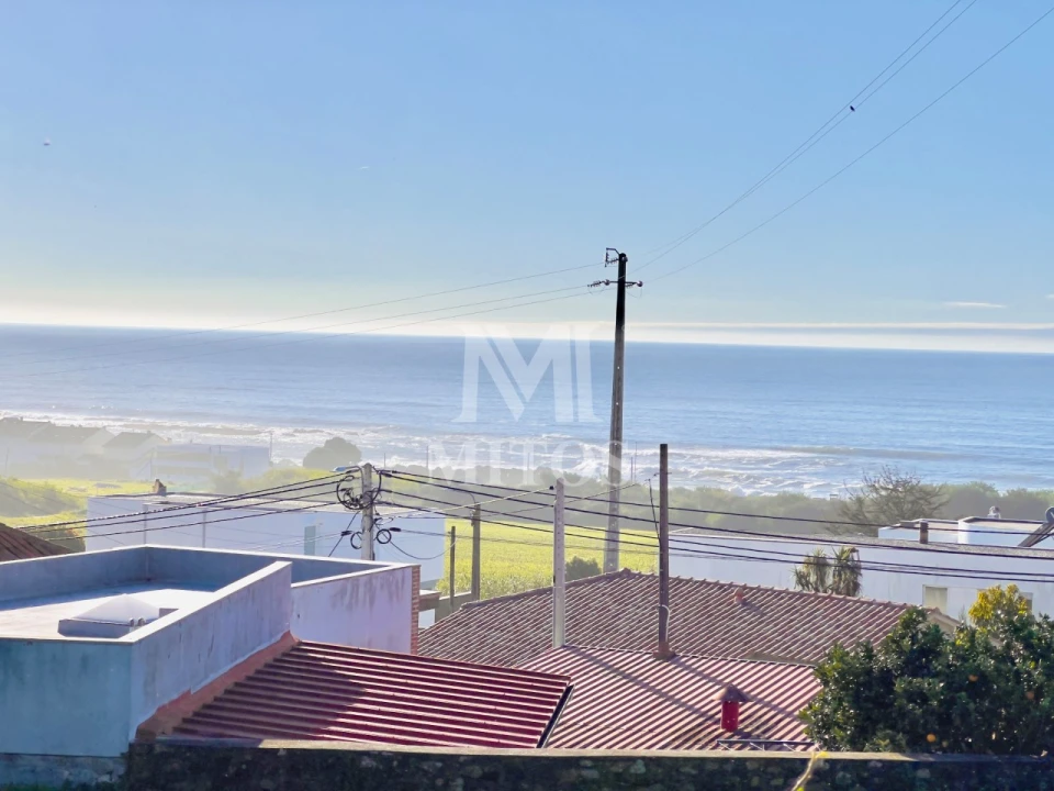 Terreno para Venda em Carreço Foto 8