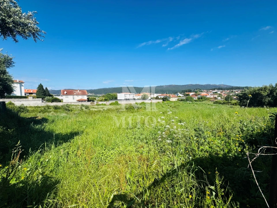 Terreno para Venda em Santa Marta de Portuzelo Foto 6