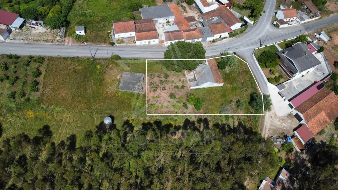 Terreno para Venda em Alvorninha Foto 1