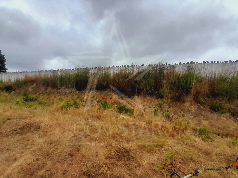 Terreno para Venda em Alvorninha Foto 13