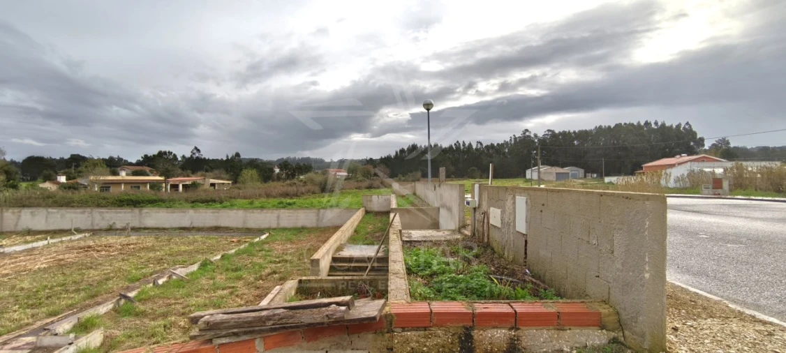 Terreno para Venda em Tornada e Salir do Porto Foto 20