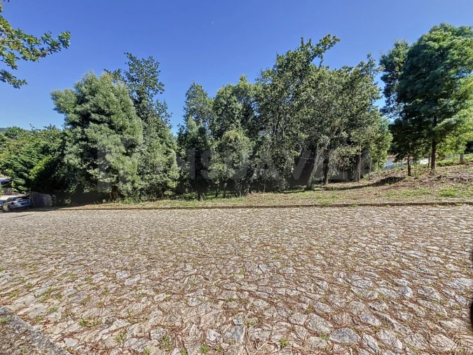 Terreno para Venda em Venade e Azevedo Foto 17