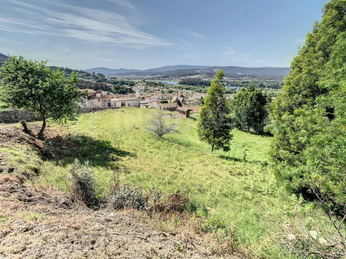 Terreno para Venda em Gondarem Foto 6