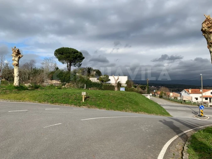 Terreno para Venda em Gondarem Foto 11