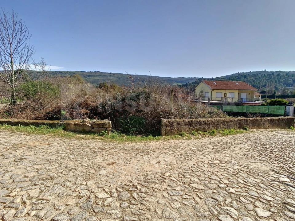 Terreno para Venda em Venade e Azevedo Foto 5