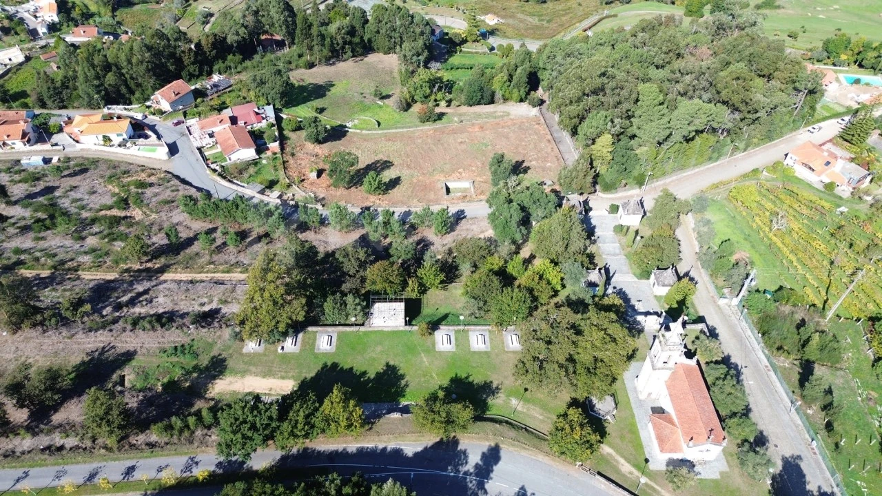 Terreno para Venda em Gondarem Foto 5