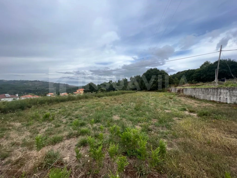 Terreno para Venda em Covas Foto 1