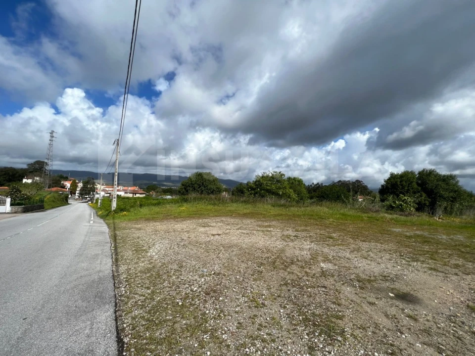 Terreno para Venda em Reboreda e Nogueira Foto 16