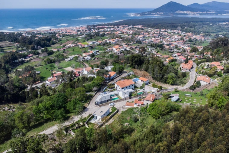 Terreno para Venda em Moledo e Cristelo Foto 12