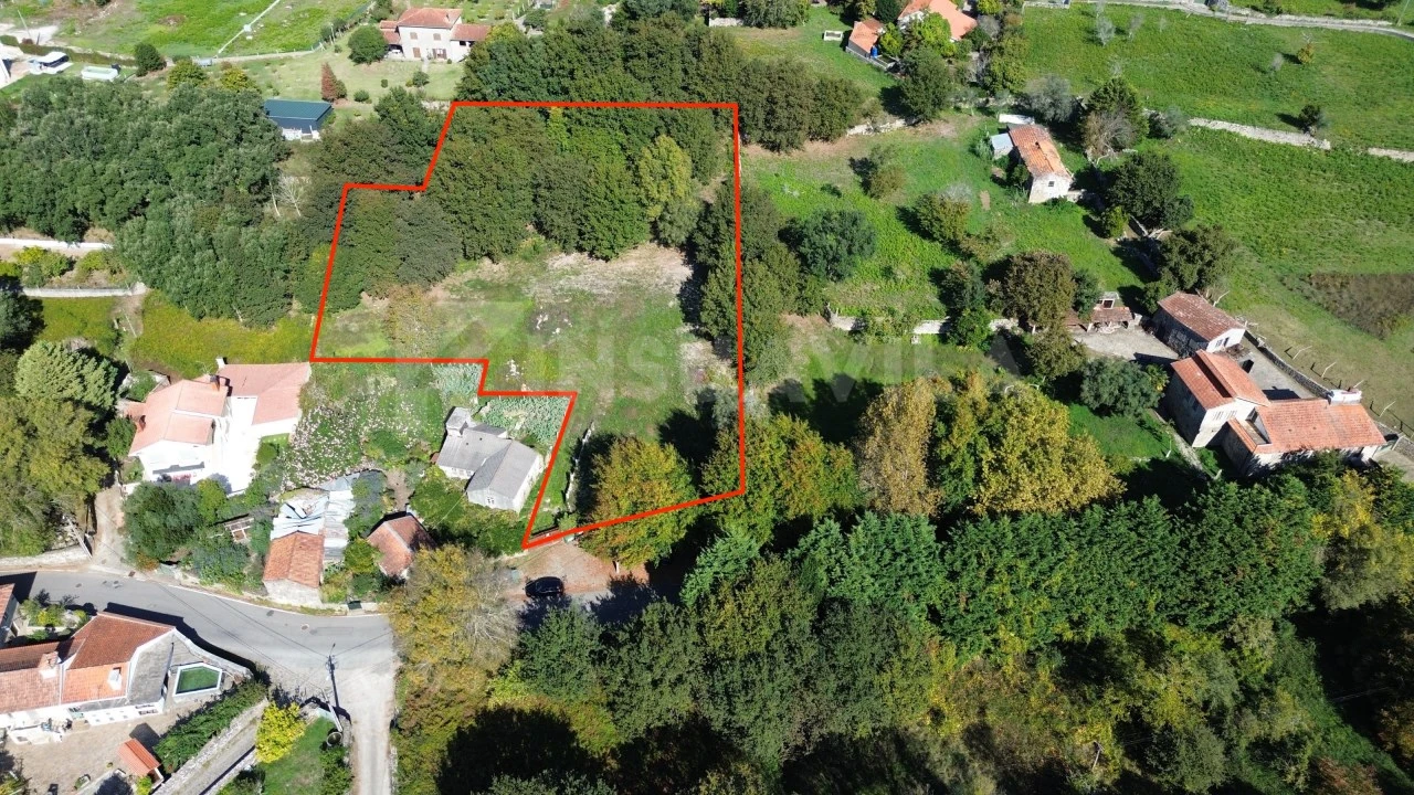 Terreno para Venda em Vilar de Mouros Foto 1