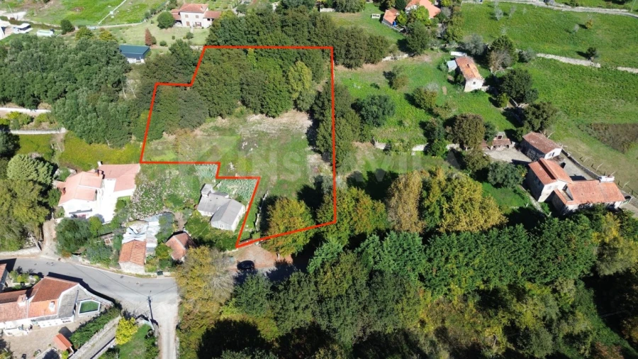 Terreno para Venda em Vilar de Mouros Foto 1
