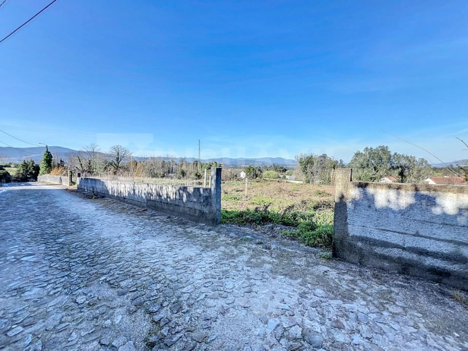 Terreno para Venda em Reboreda e Nogueira Foto 14