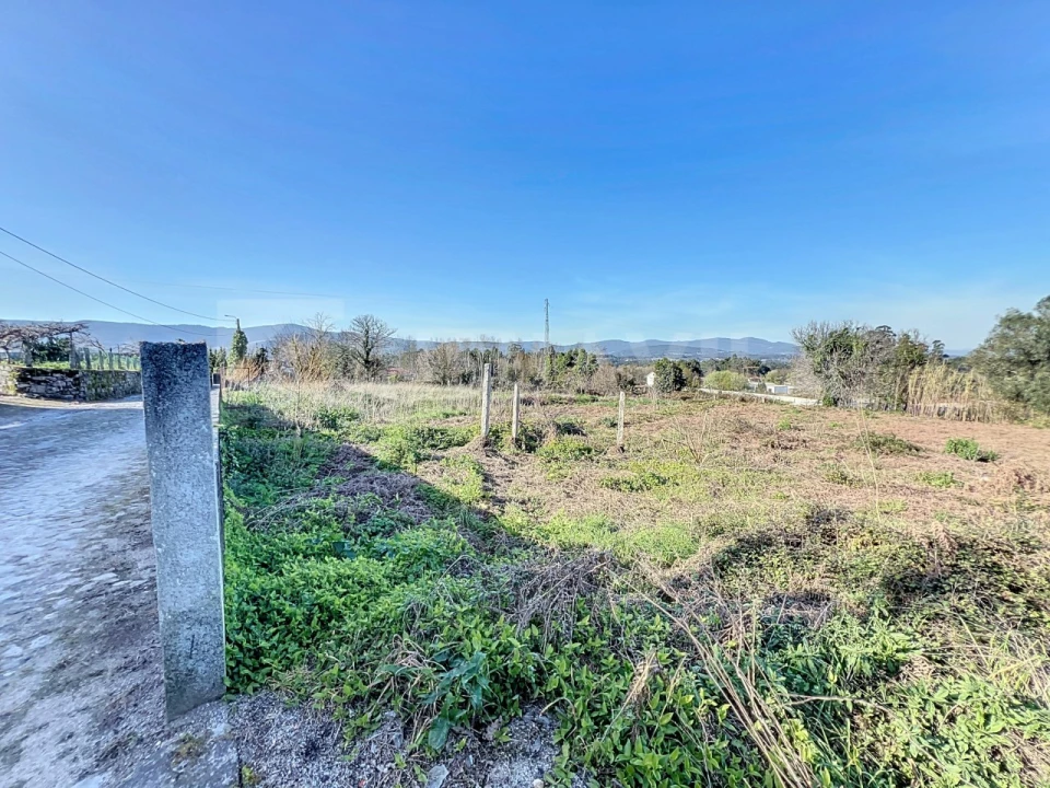 Terreno para Venda em Reboreda e Nogueira Foto 15