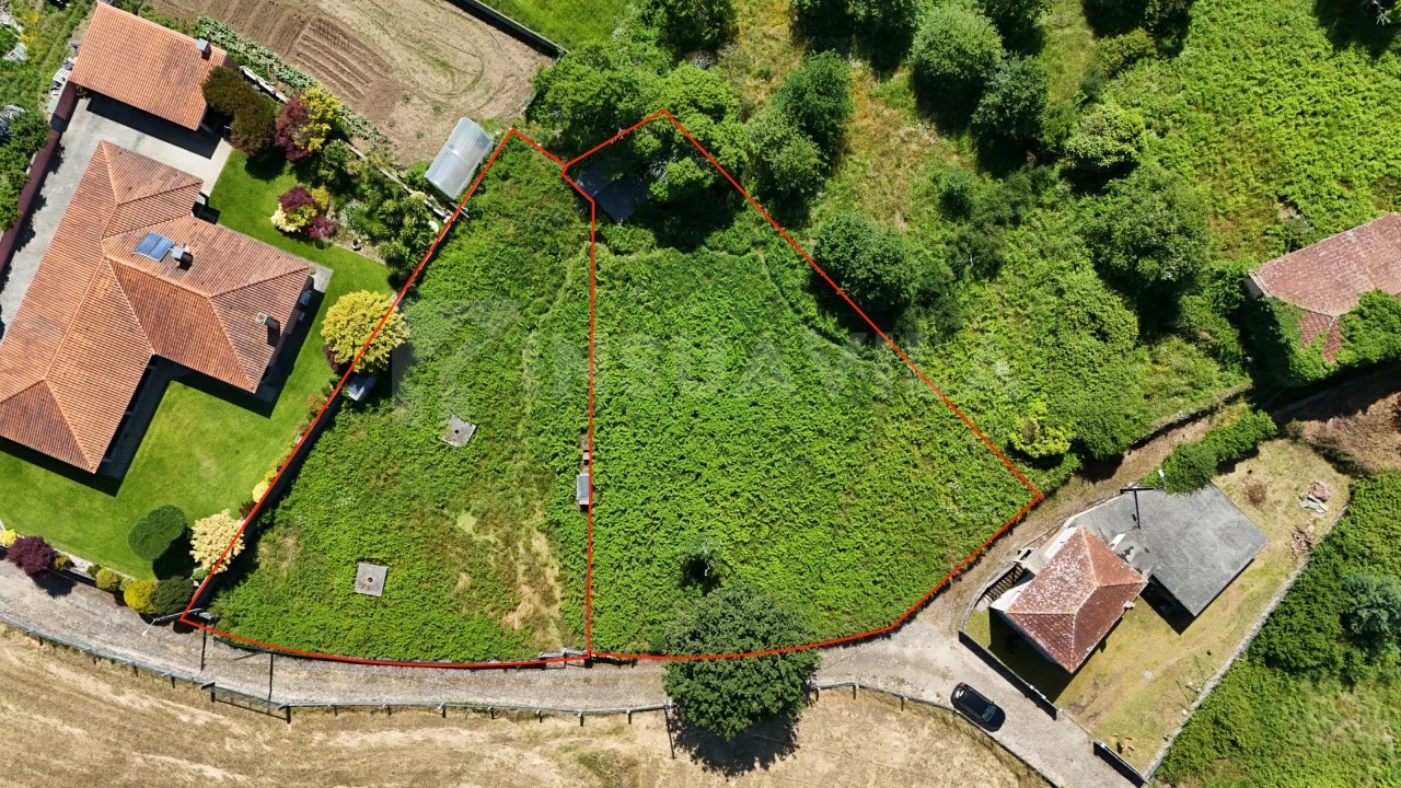 Terreno para Venda em Campos e Vila Meã Foto 2