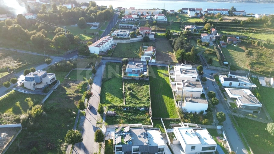 Terreno para Venda em Caminha (Matriz) e Vilarelho Foto 5