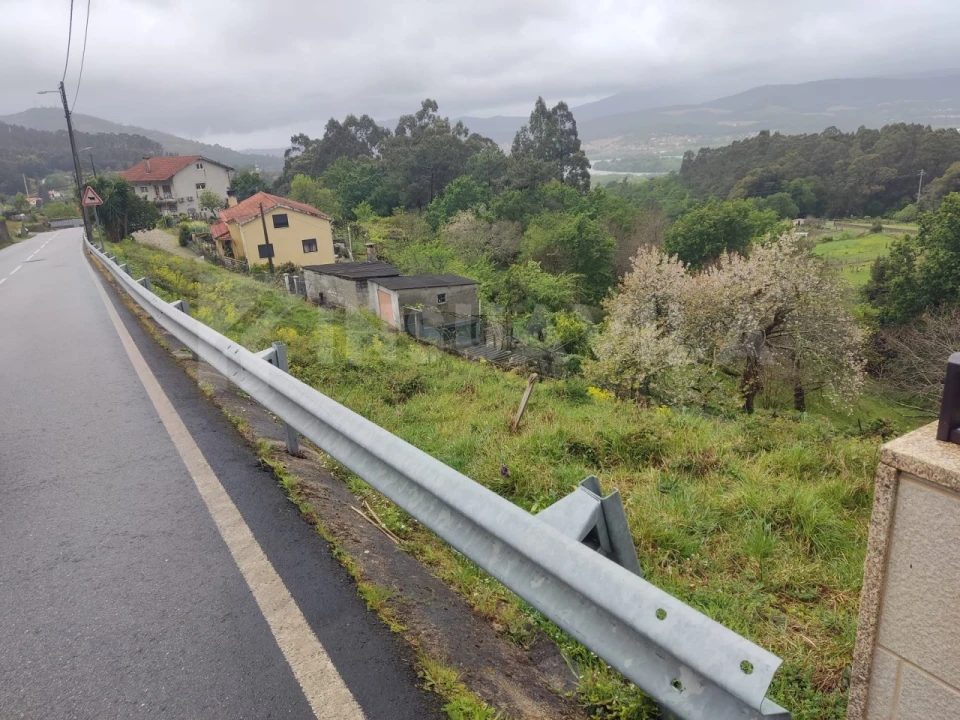 Terreno para Venda em Gondarem Foto 7