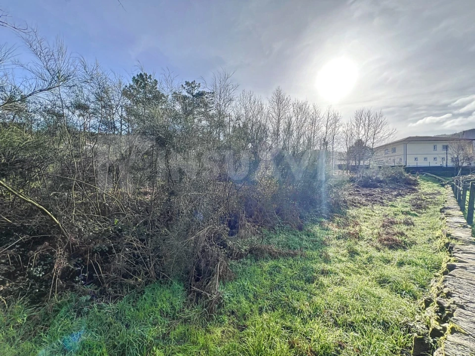 Terreno para Venda em Covas Foto 11