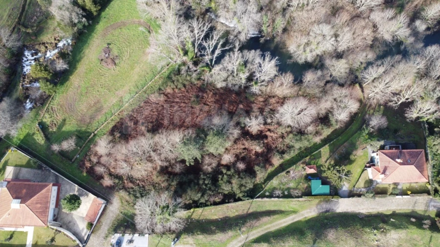 Terreno para Venda em Covas Foto 1