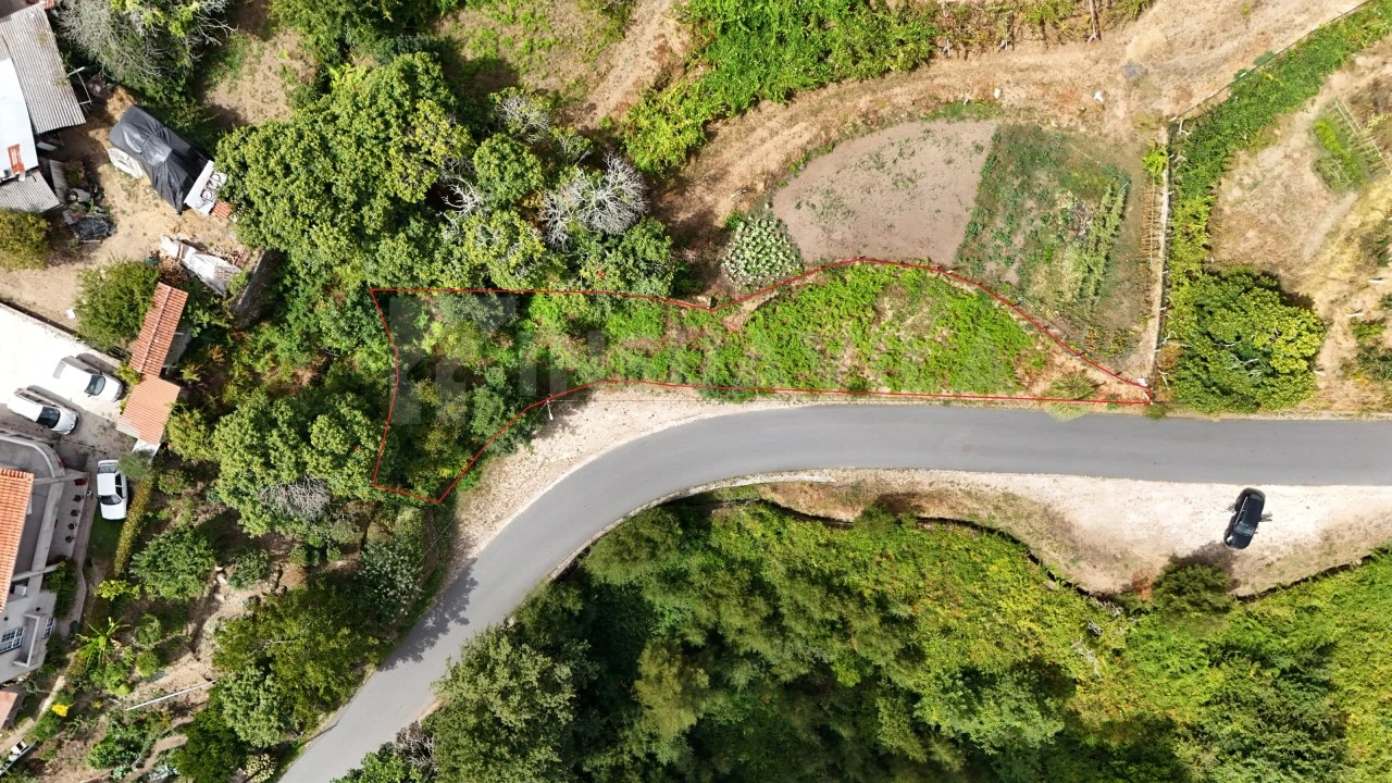 Terreno para Venda em Freixieiro de Soutelo Foto 1