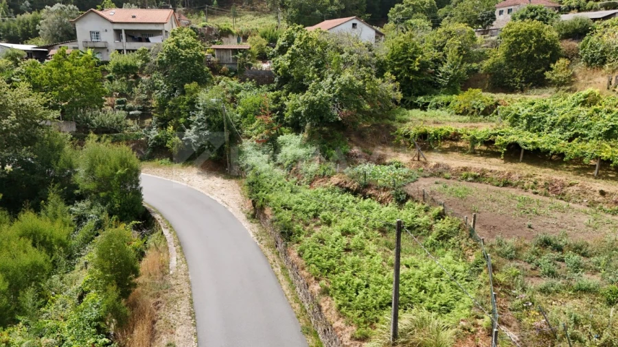 Terreno para Venda em Freixieiro de Soutelo Foto 7