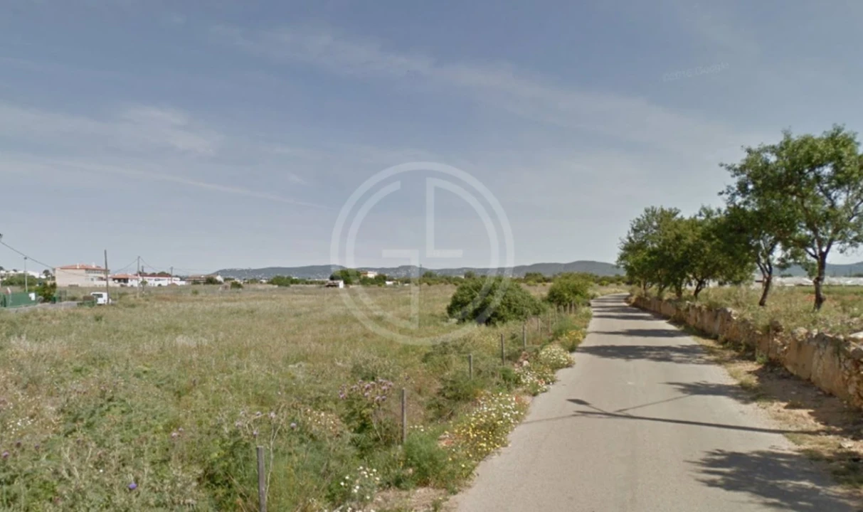 Terreno para Venda em Faro (Sé e São Pedro) Foto 1