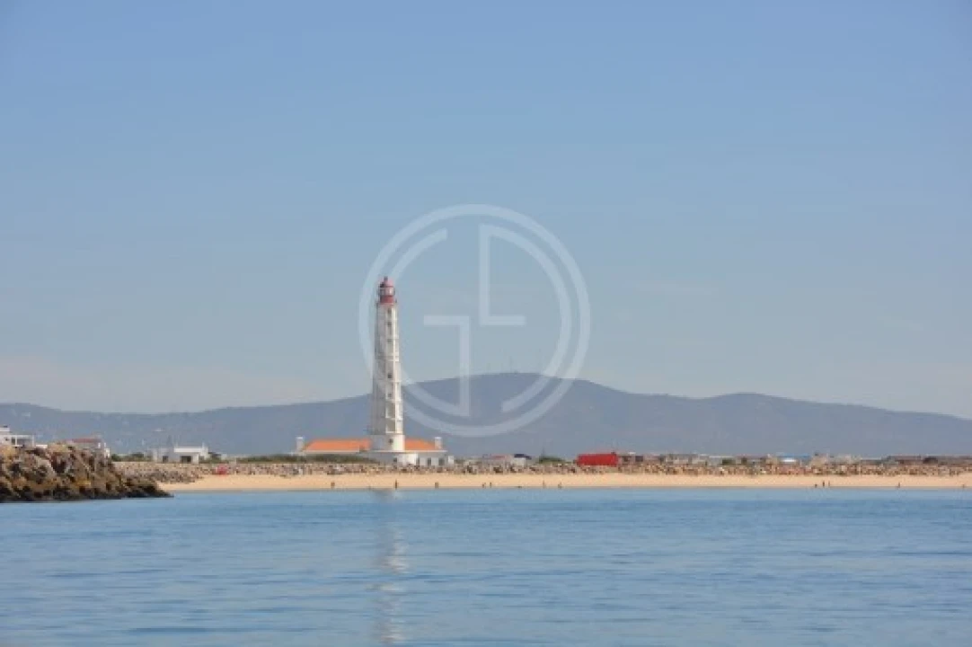 Terreno para Venda em Faro (Sé e São Pedro) Foto 5