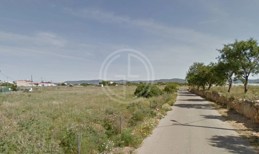 Terreno para Venda em Faro (Sé e São Pedro) Foto 1
