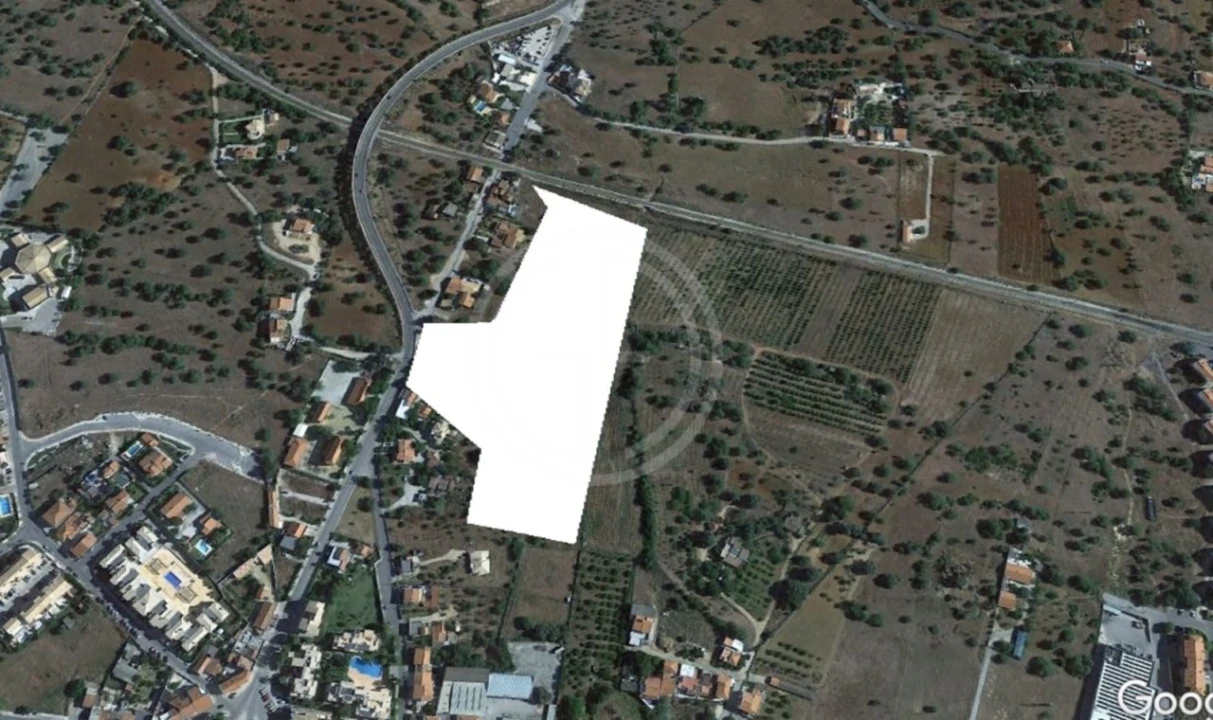 Terreno para Venda em Ferreiras Foto 1