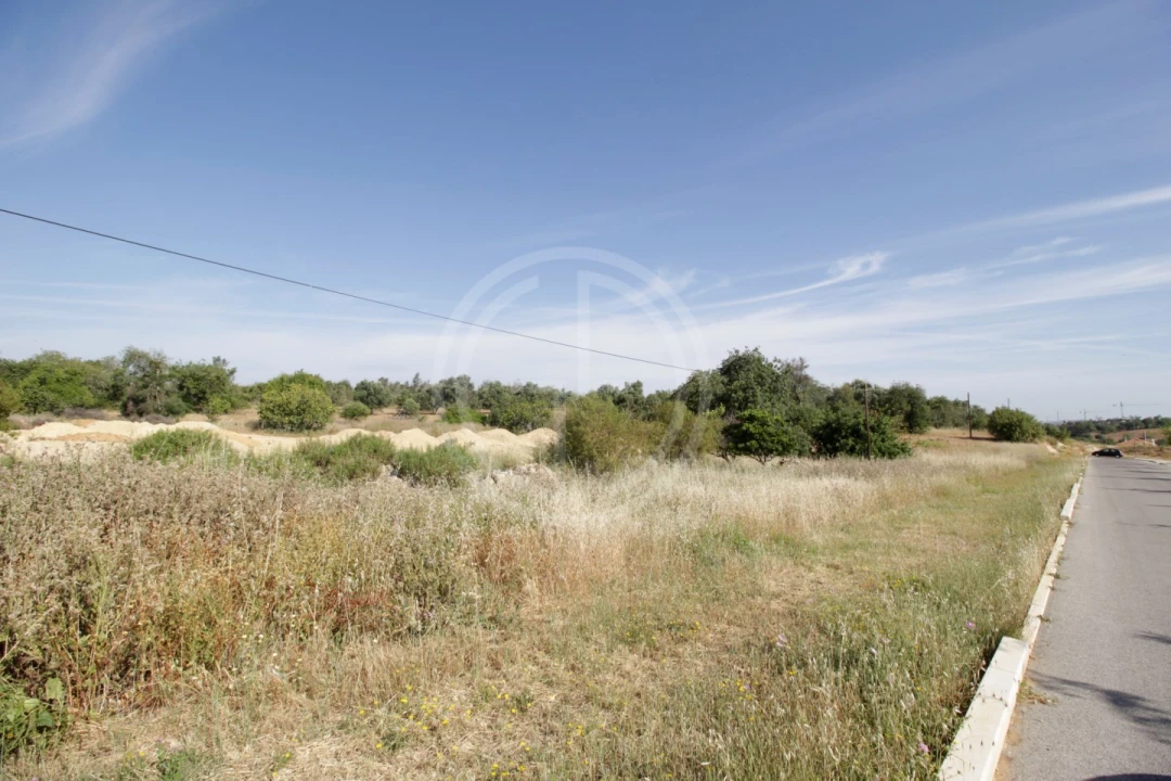 Terreno para Venda em Tavira (Santa Maria e Santiago) Foto 1
