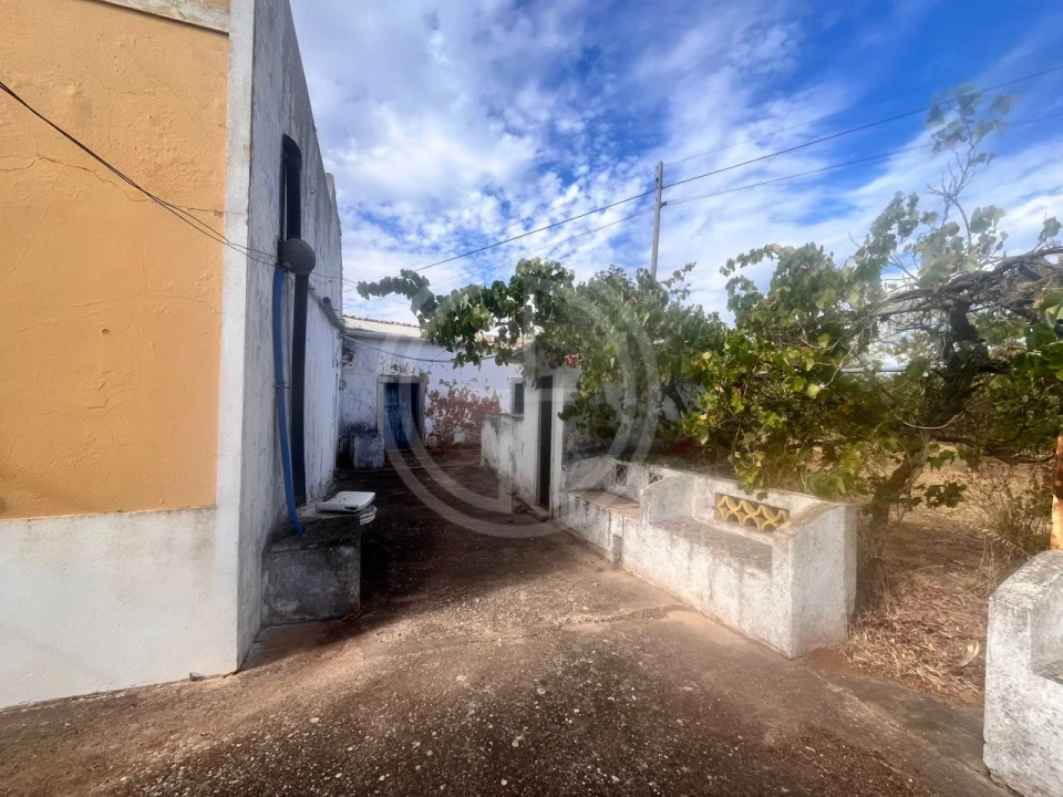 Terreno para Venda em Loule (São Sebastião) Foto 1